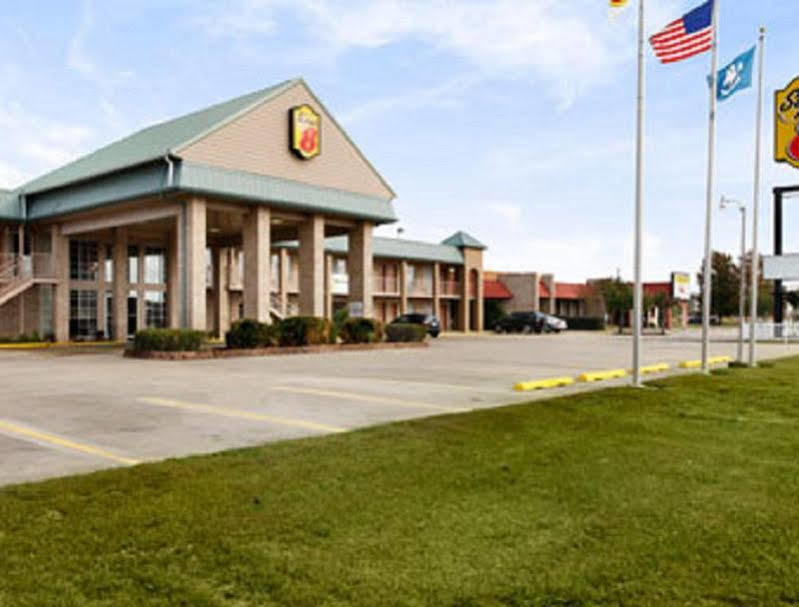 Motel Super 8 By Wyndham La Nouvelle-Ibérie Extérieur photo