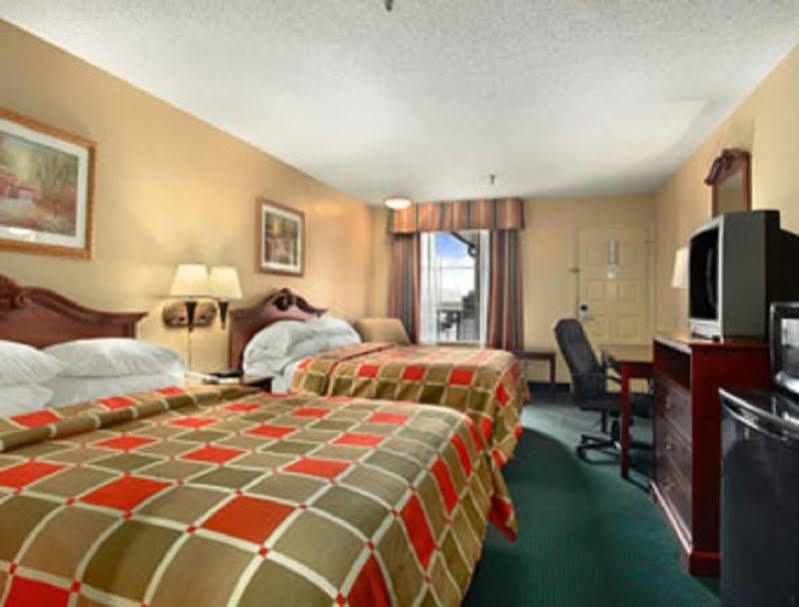 Motel Super 8 By Wyndham La Nouvelle-Ibérie Extérieur photo